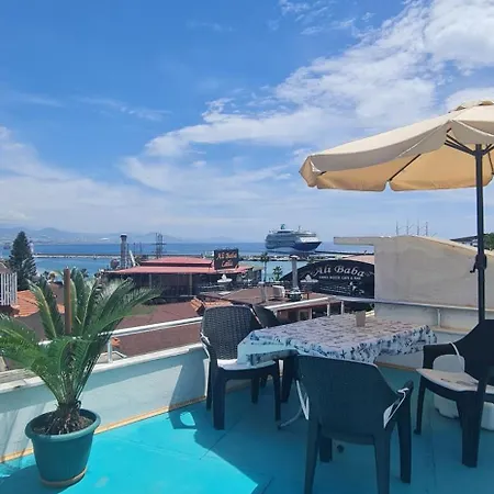Sea And Mountain View Roof Terrace Apartment