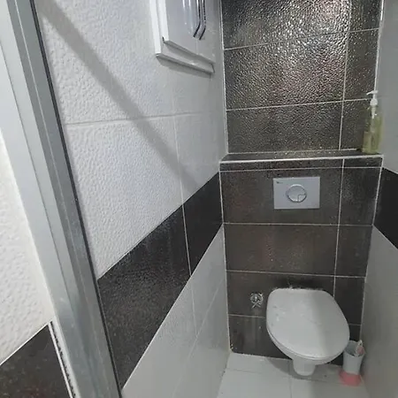 1 Bed W Balcony Sea Views & Roof Terrace Appartement *