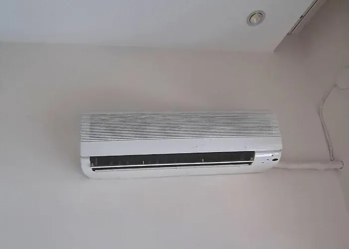 Apartment 1 Bed W Balcony Sea Views & Roof Terrace