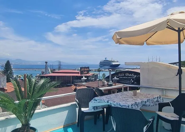 1 Bed W Balcony Sea Views & Roof Terrace Appartamento